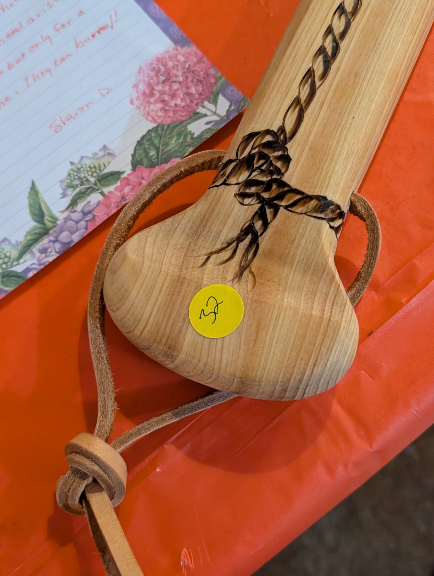 Item 32 - Gator Paddle