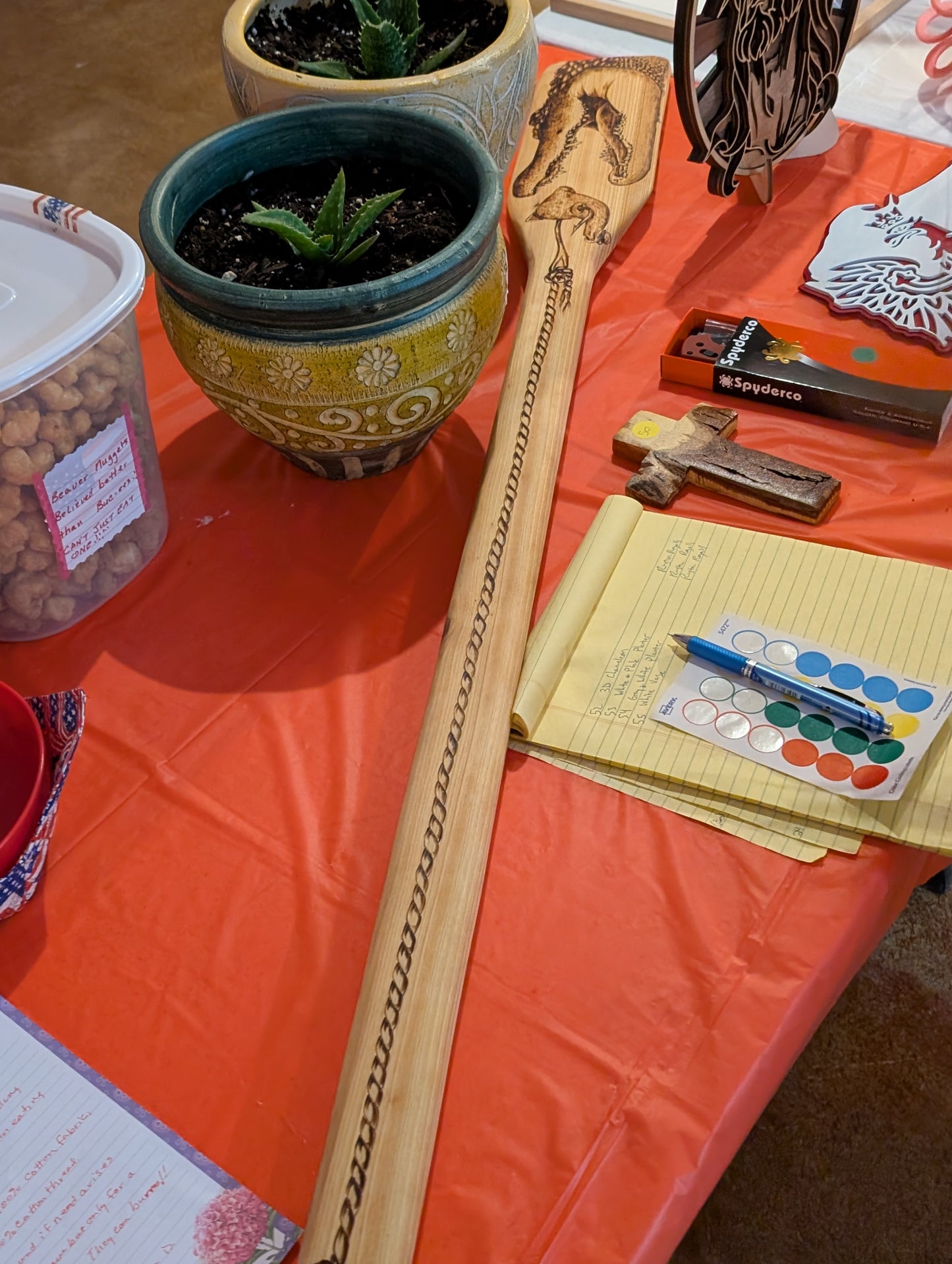 Item 32 - Gator Paddle